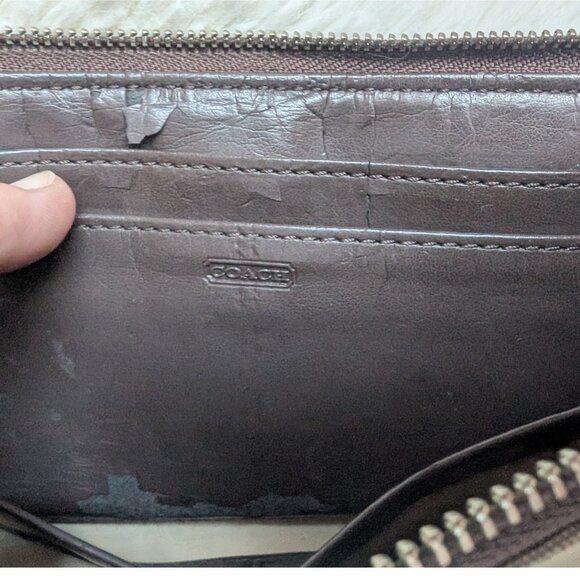 Coach, Signature Wristlet With Turnlock, Brown Canvas & Patent Leather Trim - Picture 11 of 12